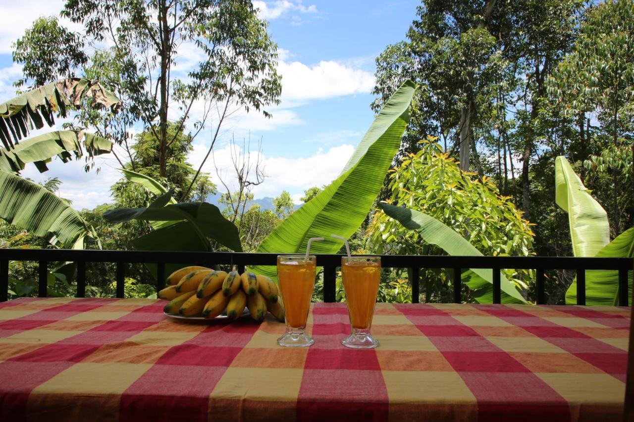 The Bliss Homestay Ella Esterno foto