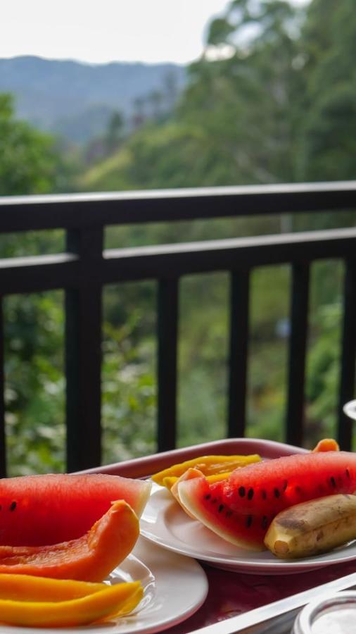 The Bliss Homestay Ella Esterno foto