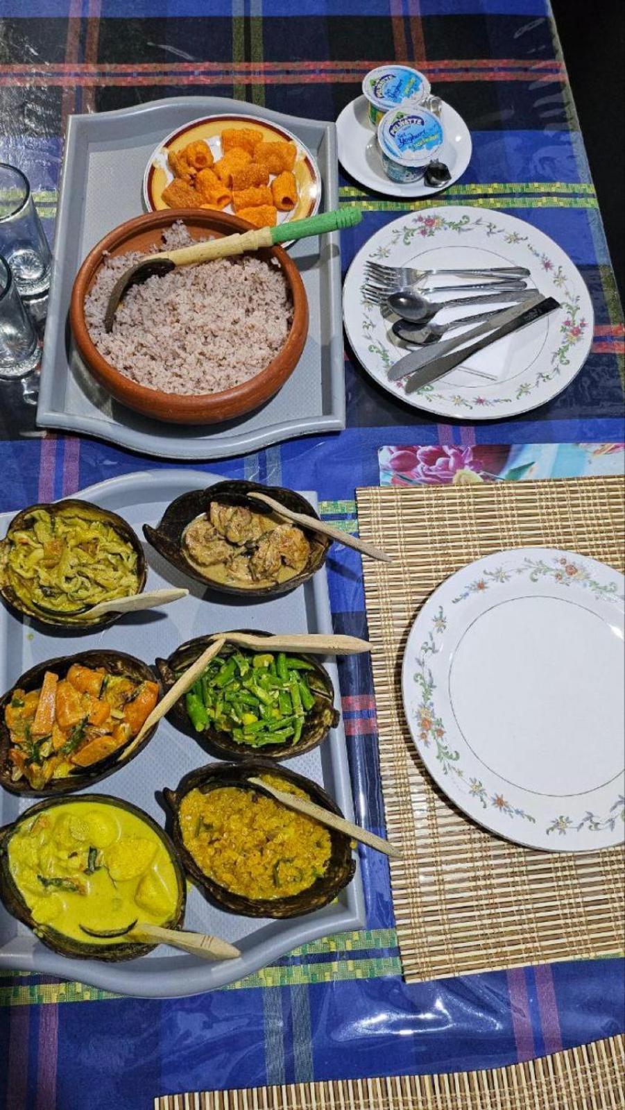 The Bliss Homestay Ella Esterno foto