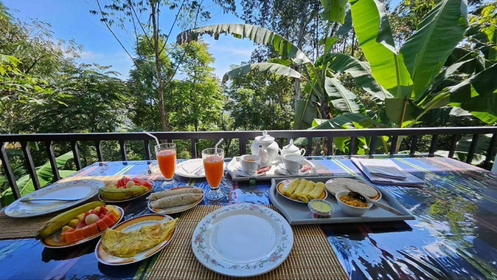 The Bliss Homestay Ella Esterno foto